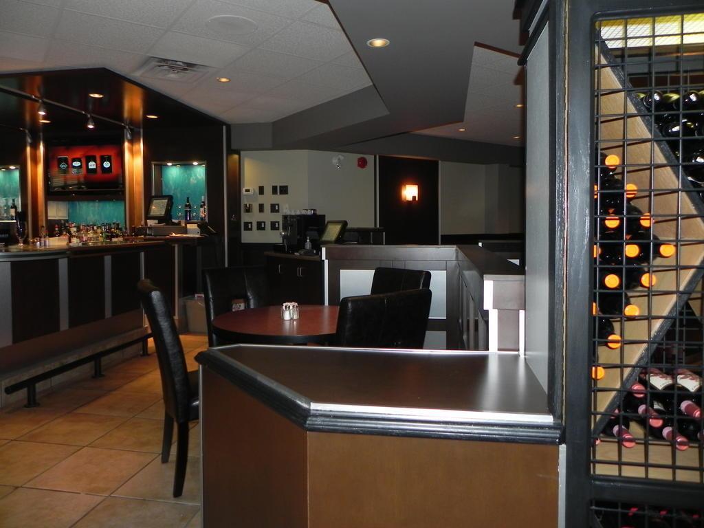 Quality Inn & Suites Bay Front Sault Ste. Marie Ngoại thất bức ảnh