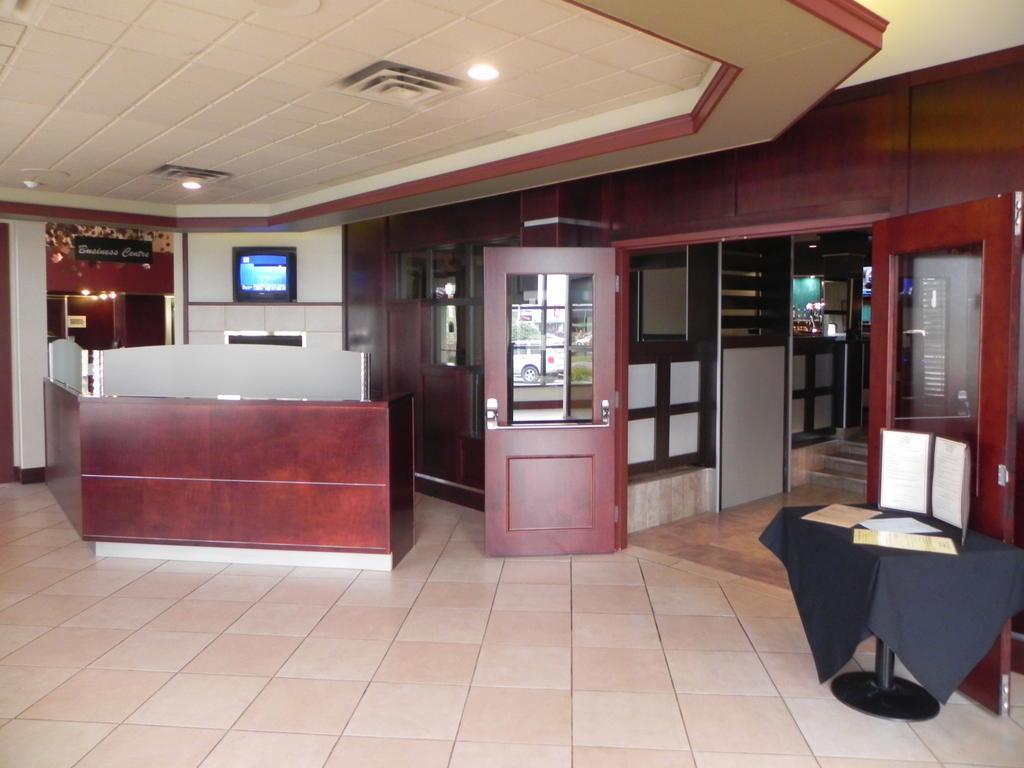 Quality Inn & Suites Bay Front Sault Ste. Marie Ngoại thất bức ảnh