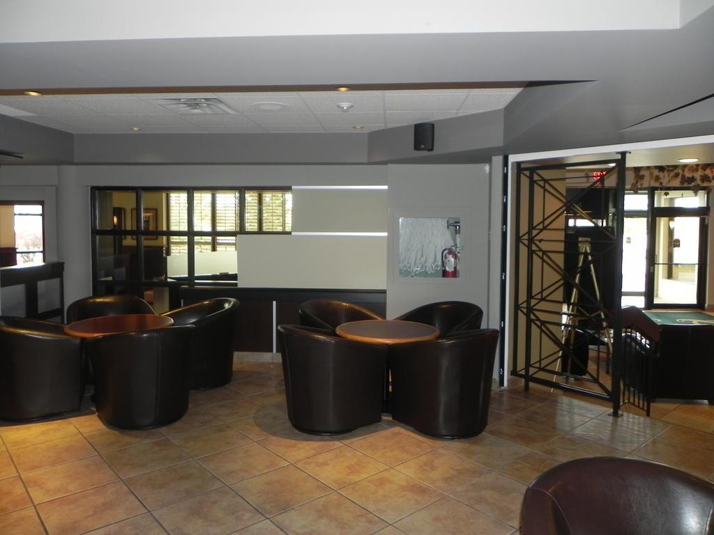 Quality Inn & Suites Bay Front Sault Ste. Marie Ngoại thất bức ảnh