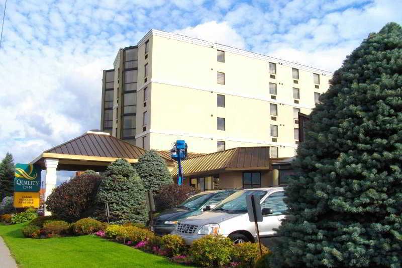 Quality Inn & Suites Bay Front Sault Ste. Marie Ngoại thất bức ảnh