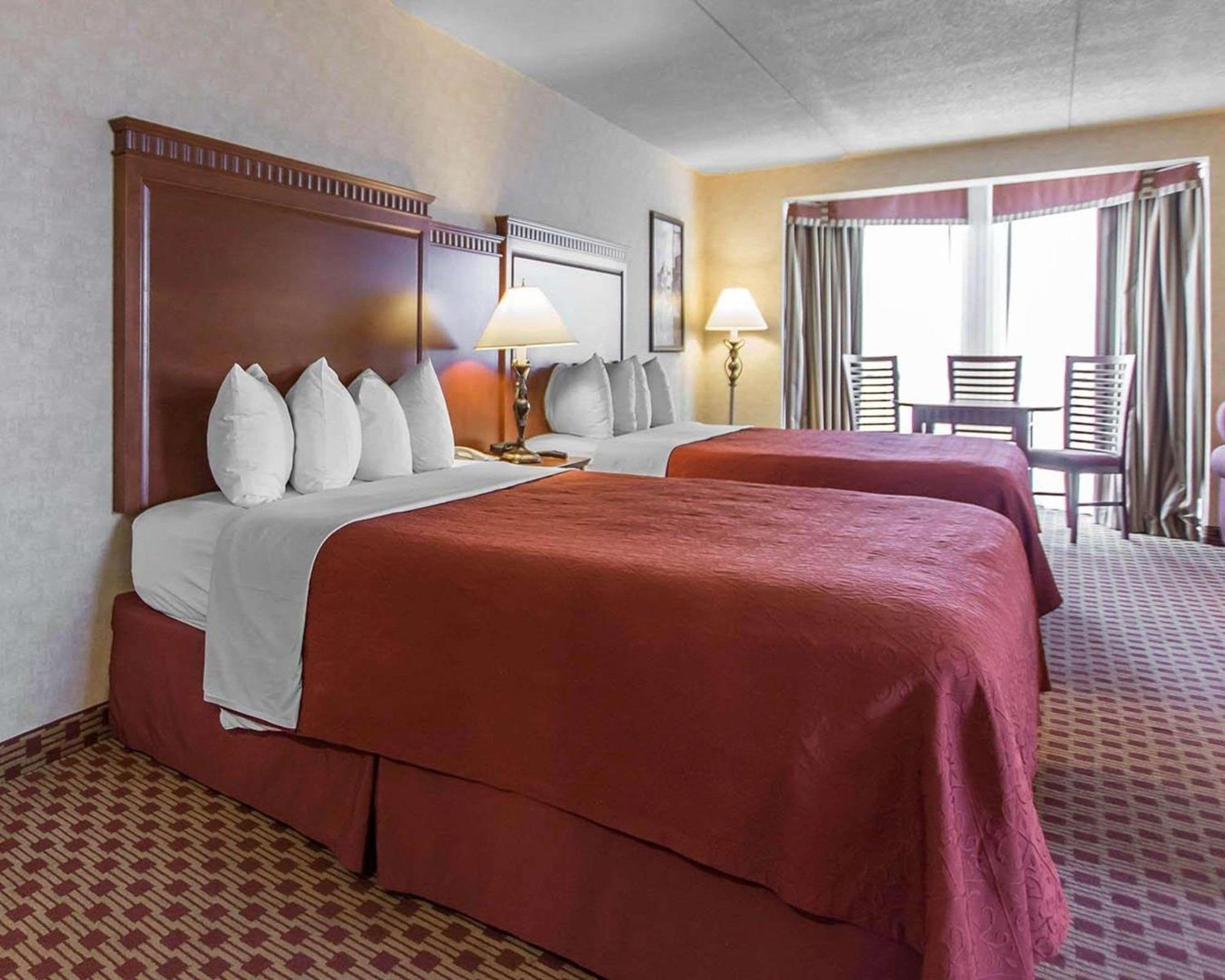 Quality Inn & Suites Bay Front Sault Ste. Marie Ngoại thất bức ảnh