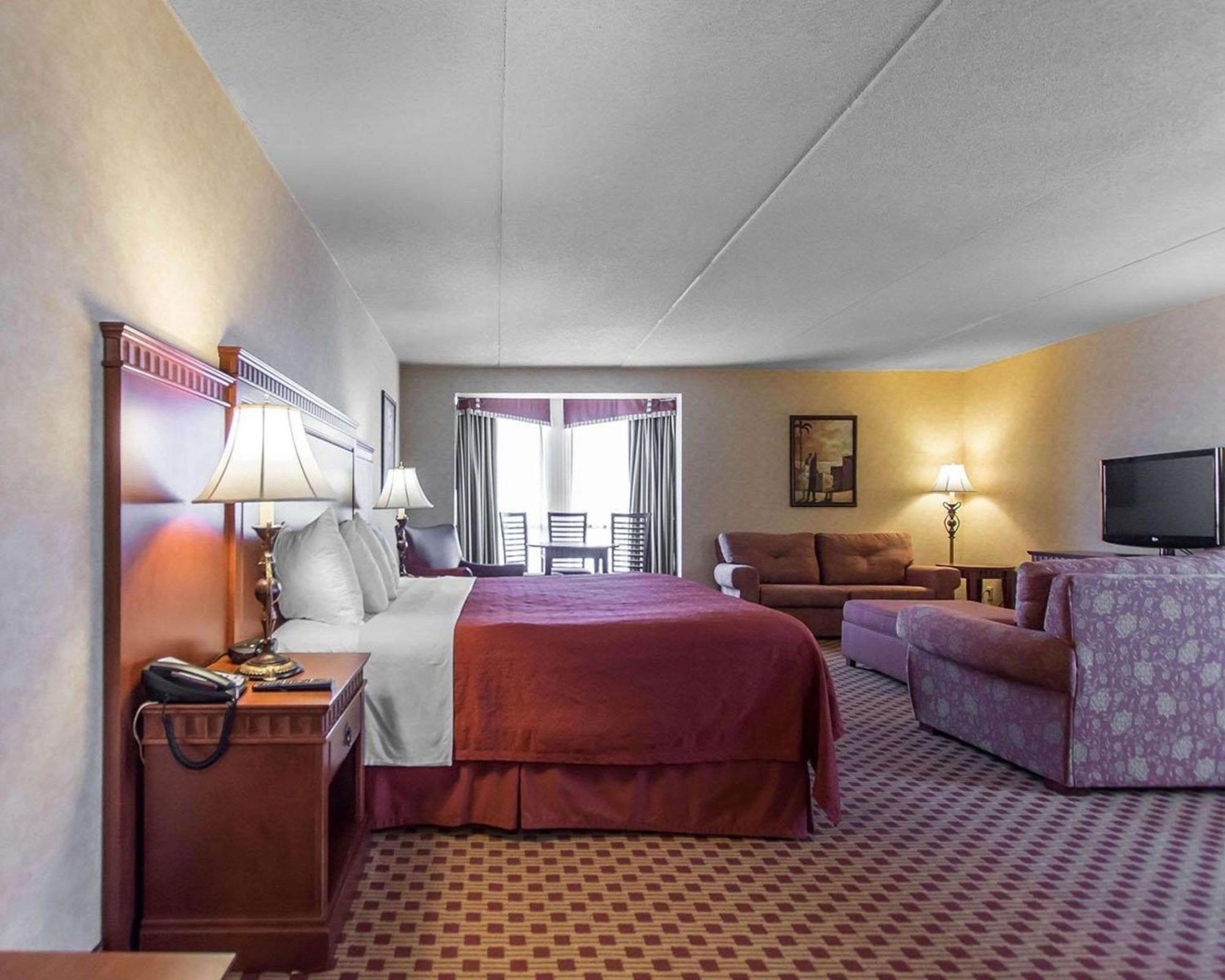 Quality Inn & Suites Bay Front Sault Ste. Marie Ngoại thất bức ảnh
