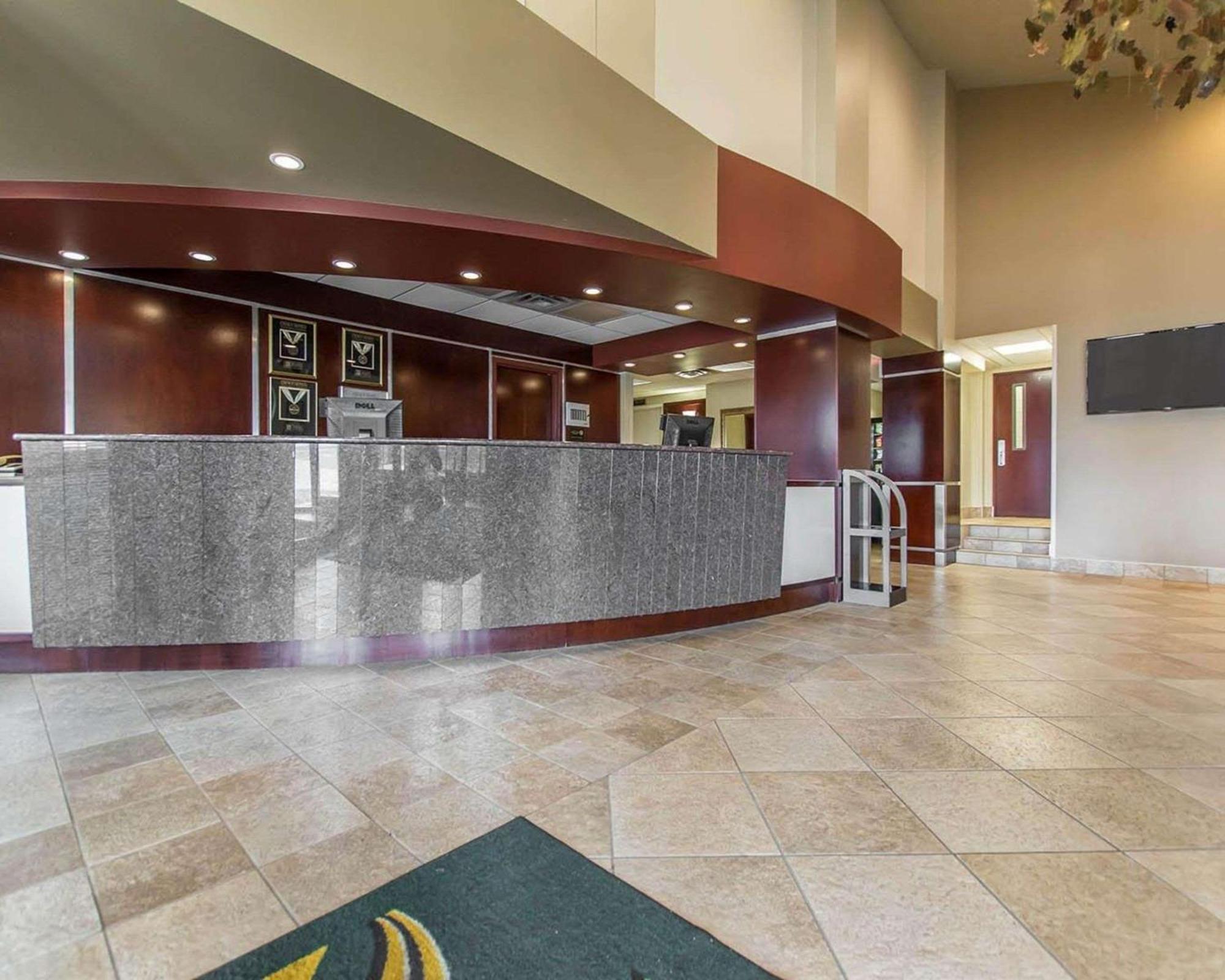 Quality Inn & Suites Bay Front Sault Ste. Marie Ngoại thất bức ảnh