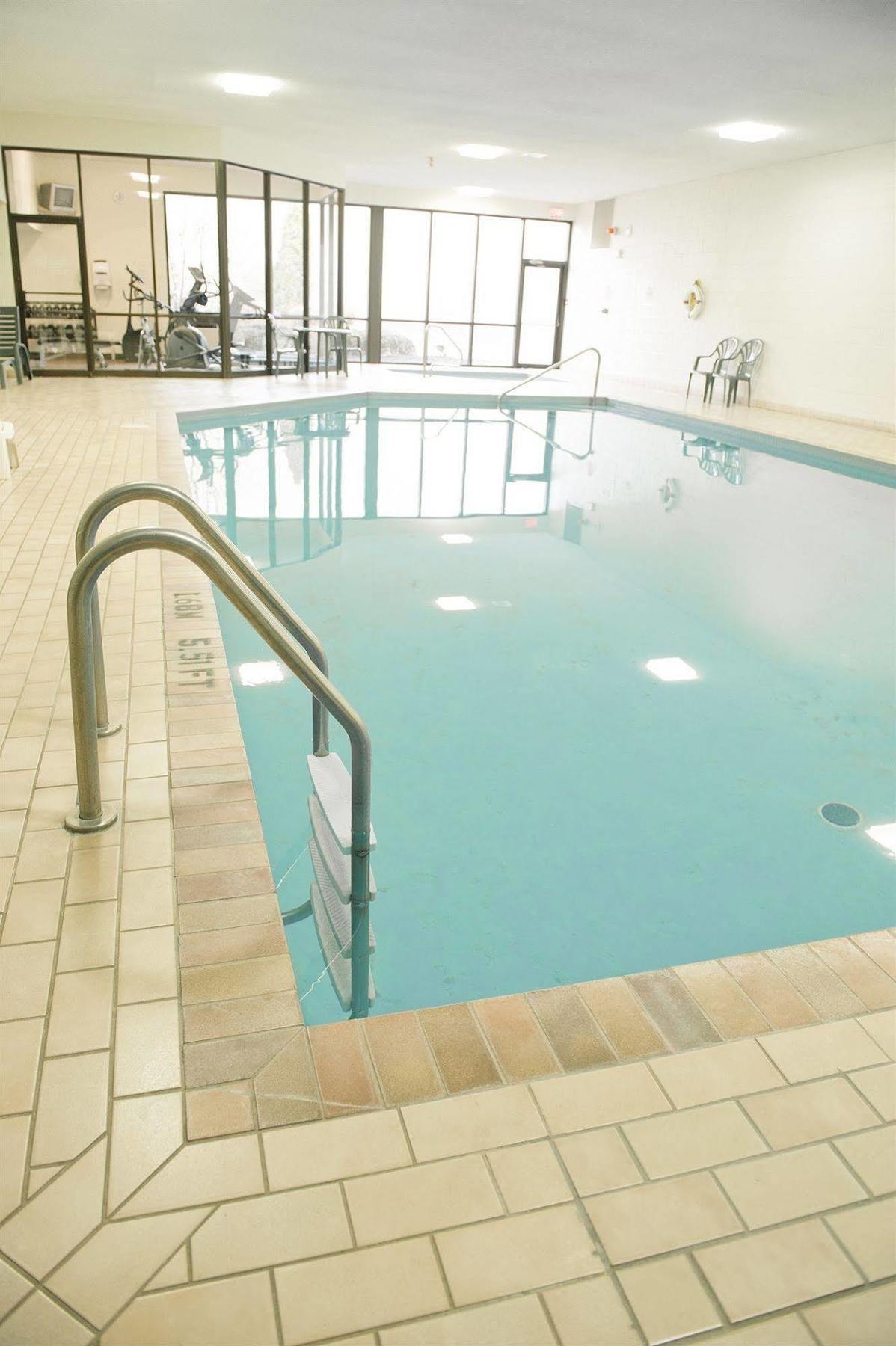 Quality Inn & Suites Bay Front Sault Ste. Marie Ngoại thất bức ảnh